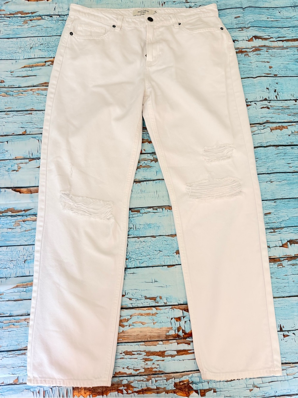 Hidden Bailey White Distressed Boyfriend Jeans 31